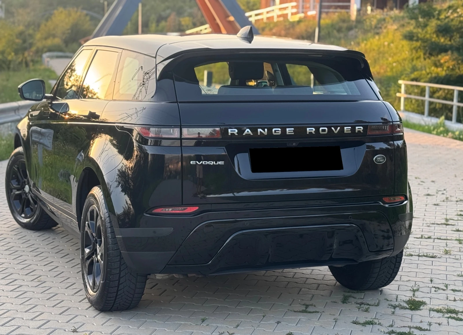 Land Rover Range Rover Evoque R-Dynamic - изображение 5