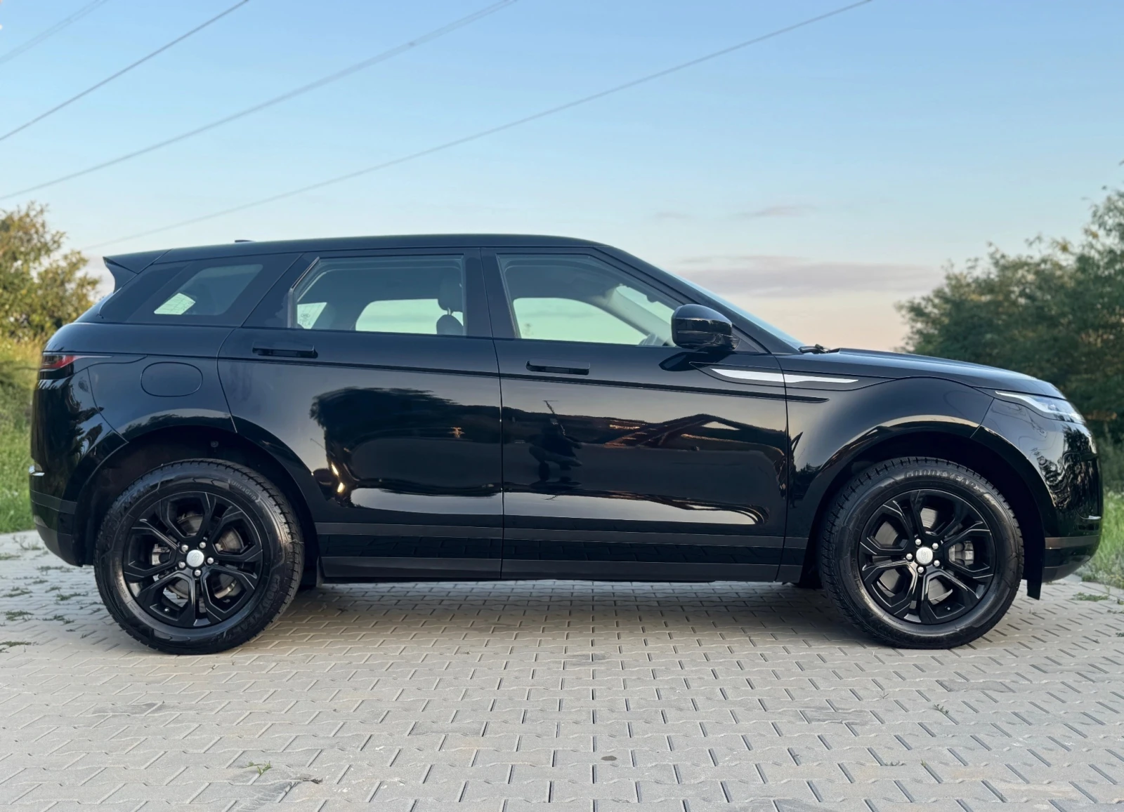 Land Rover Range Rover Evoque R-Dynamic - изображение 4