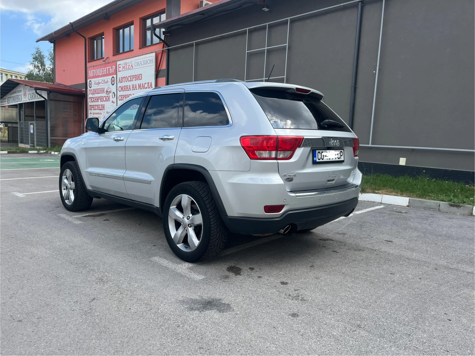 Jeep Grand cherokee Overland  - изображение 2