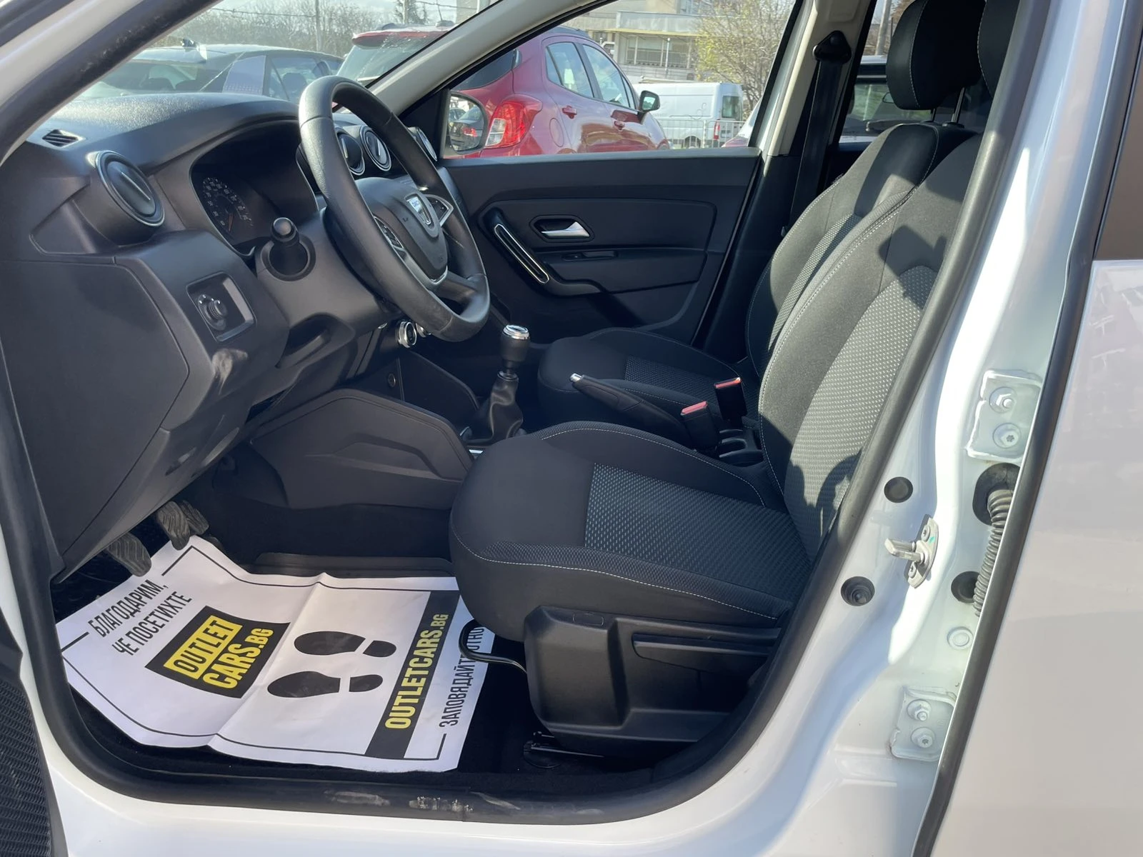 Dacia Duster 1.3 TCe 130hp 4x4 N1 - изображение 5