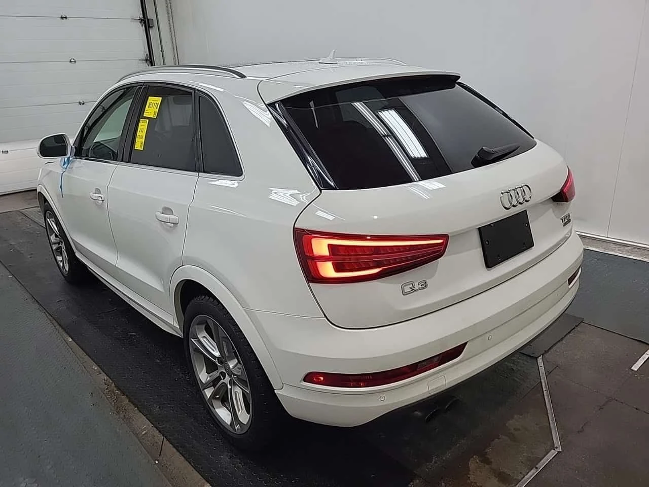 Audi Q3 * PROGRESSIV * CARFAX * ЦЕНА ДО БГ - изображение 4