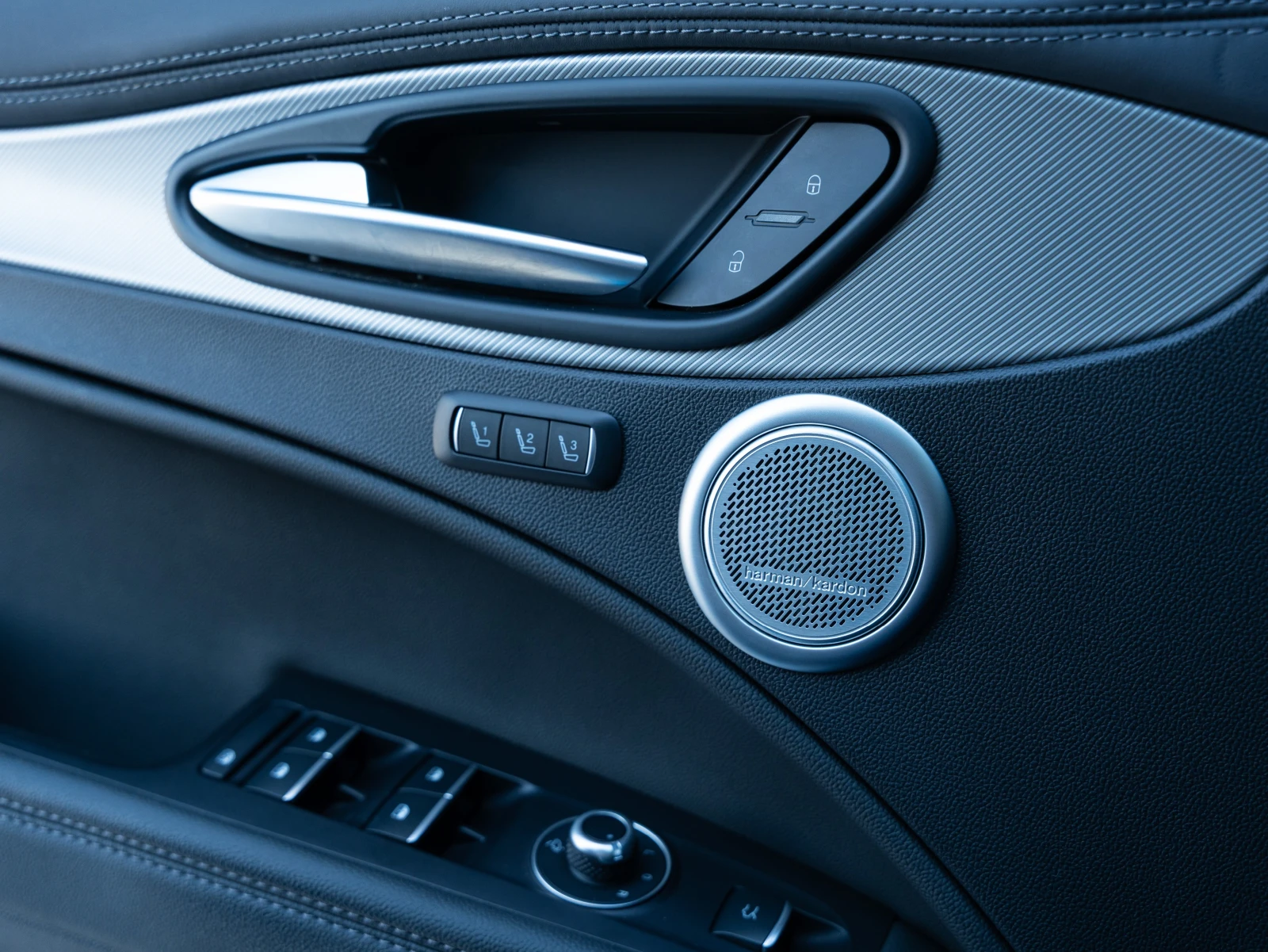 Alfa Romeo Stelvio Veloce Q4 | Mobile.bg � ����������� 17