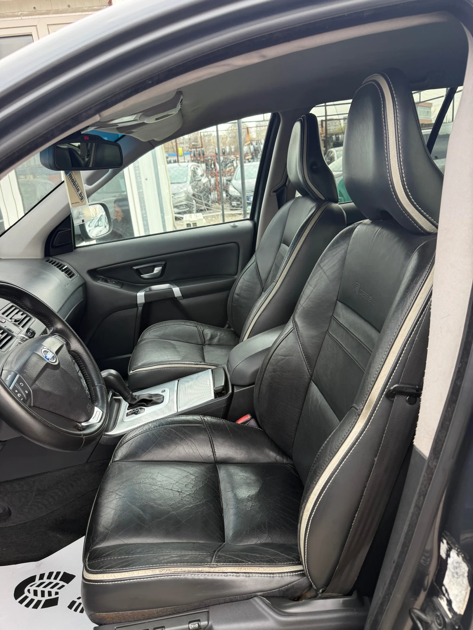 Volvo Xc90 2.4D5 Facelifit R-design , снимка 13 - Автомобили и джипове - 53994453