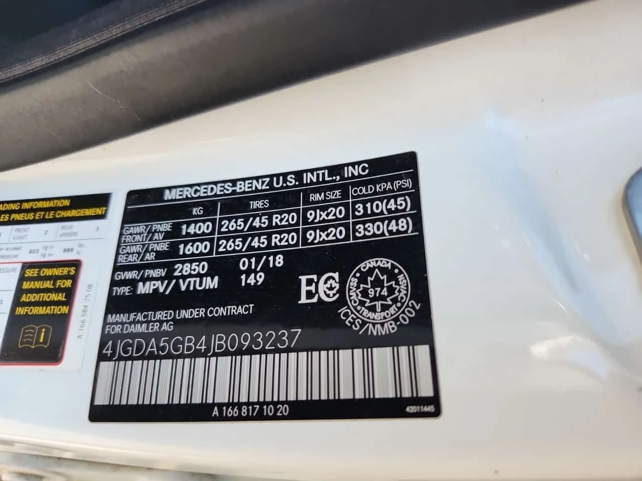 Mercedes-Benz GLE 400 | ПОДГРЕВ | ПАНОРАМА | ДВА КЛЮЧА | H K | , снимка 16 - Автомобили и джипове - 54609283