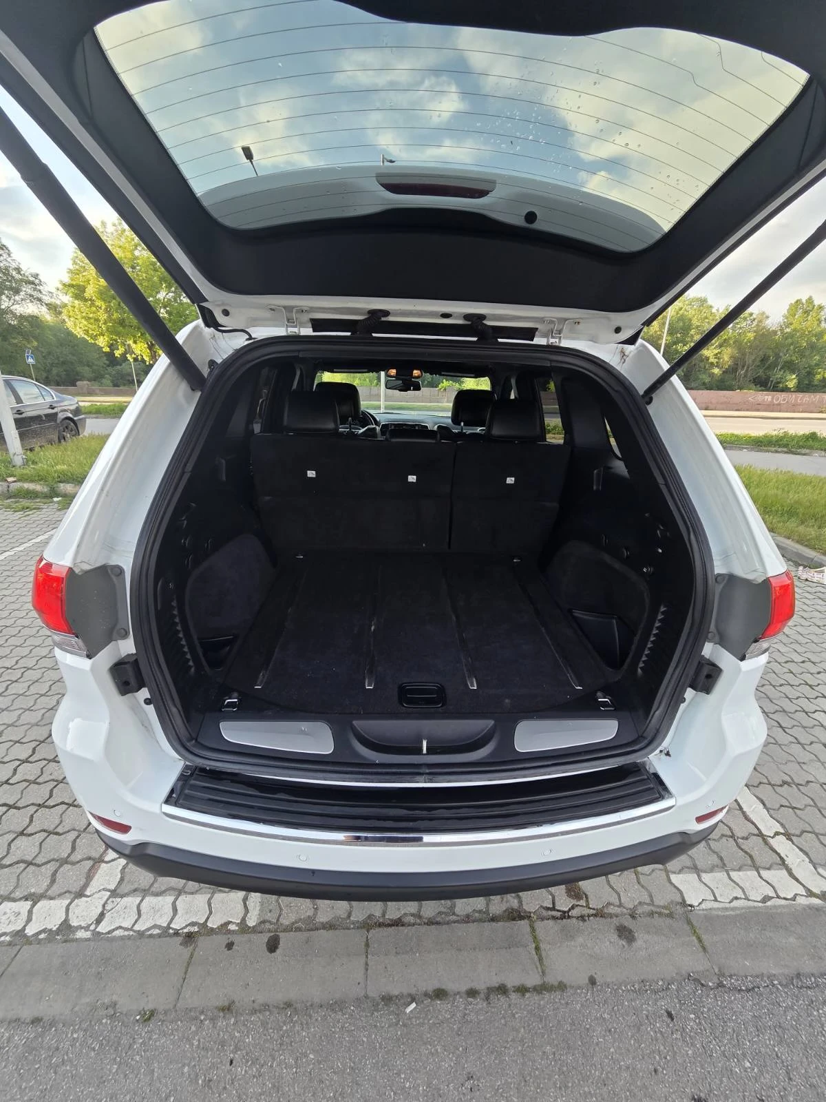 Jeep Grand cherokee LIMITED 4x4 3.6 V6, снимка 15 - Автомобили и джипове - 54683853