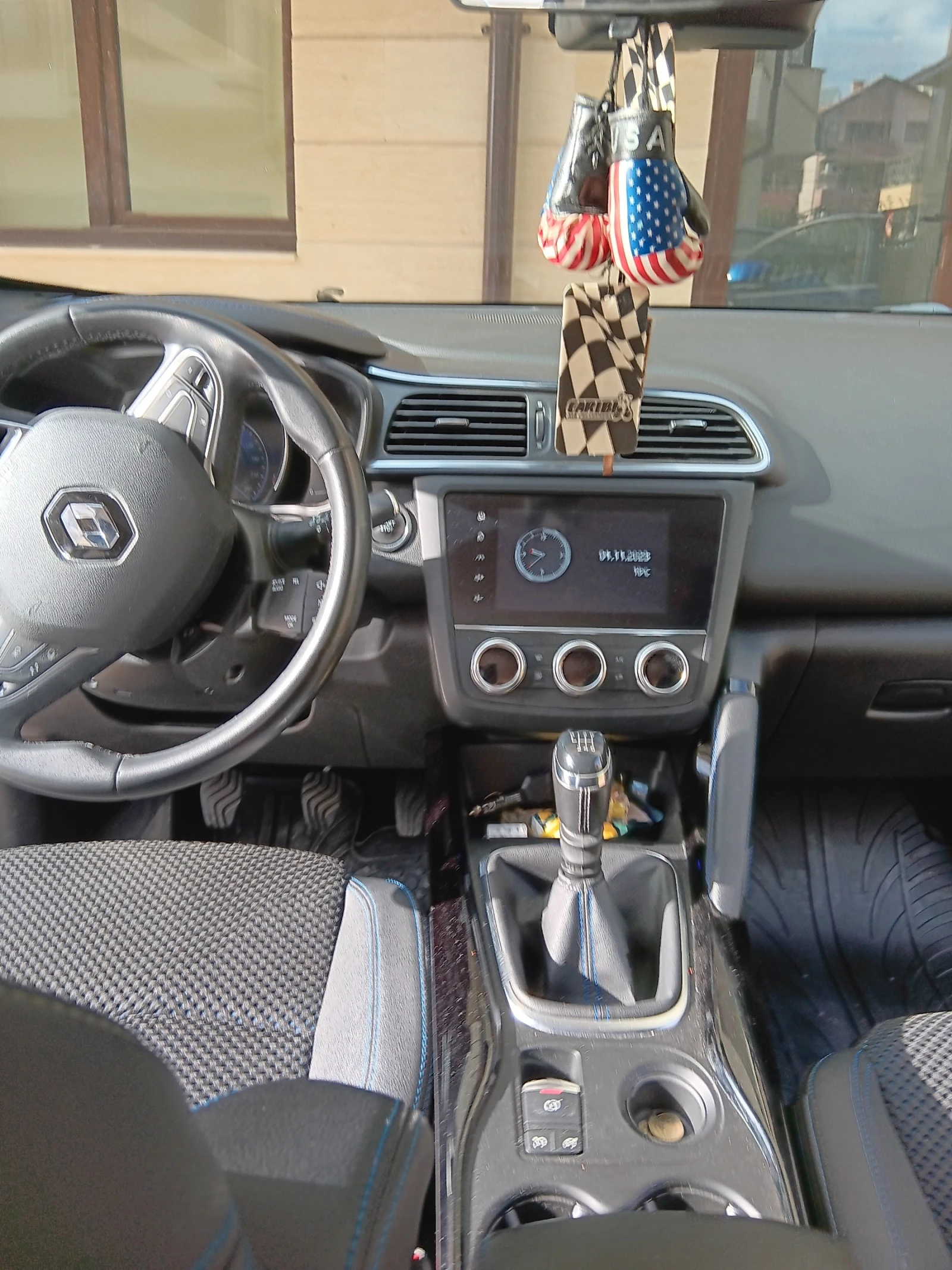 Renault Kadjar, снимка 5 - Автомобили и джипове - 54898172