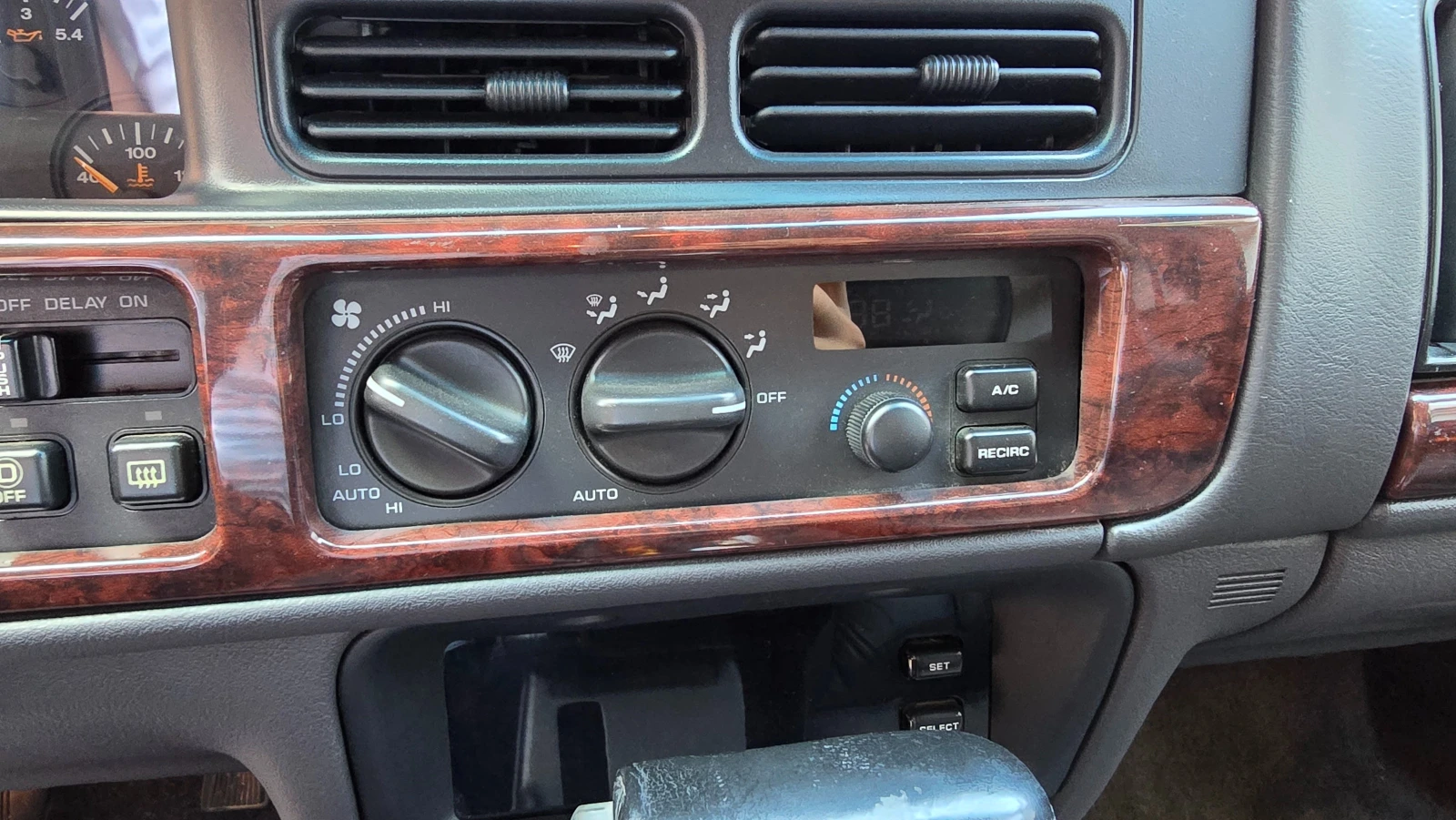 Jeep Grand cherokee 5.9 , снимка 14 - Автомобили и джипове - 54918088