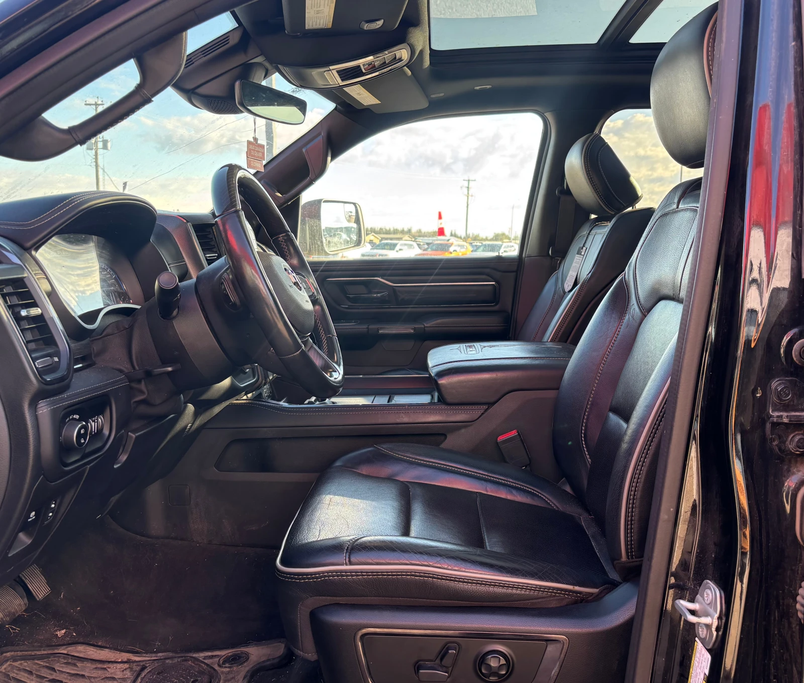 Dodge RAM 1500 * Limited * АВТОКРЕДИТ БЕЗ ПЪРВОНАЧАЛНА ВНОСКА* , снимка 5 - Автомобили и джипове - 56115424