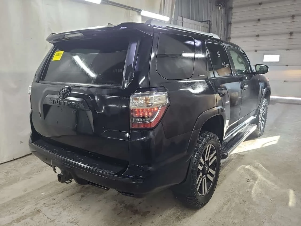 Toyota 4runner * SR5 * CARFAX * ФИНАНСИРАНЕ, снимка 3 - Автомобили и джипове - 56351323