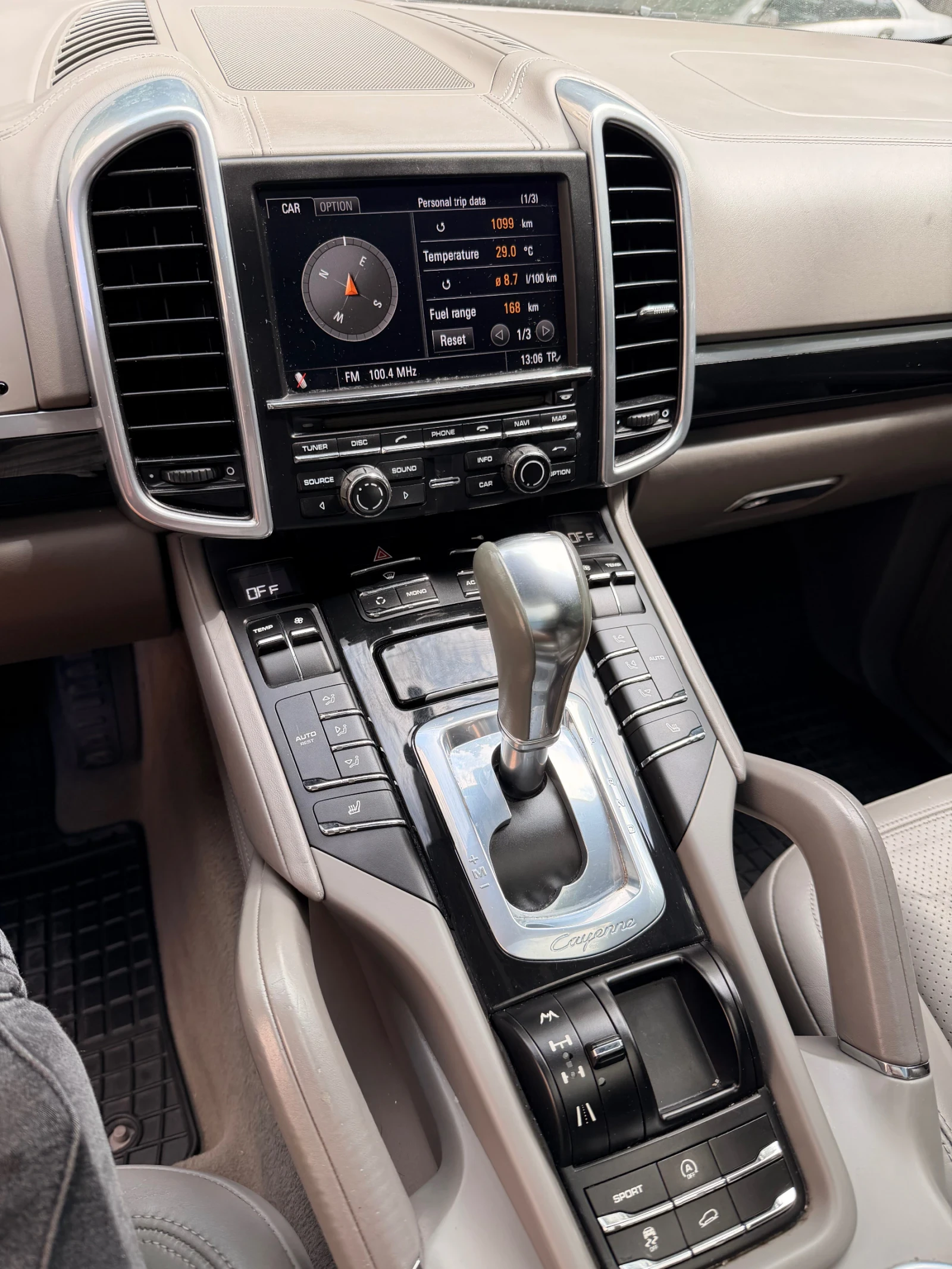Porsche Cayenne, снимка 11 - Автомобили и джипове - 56361709