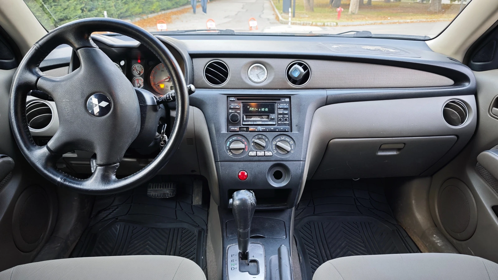 Mitsubishi Outlander 2.4, снимка 8 - Автомобили и джипове - 56638805