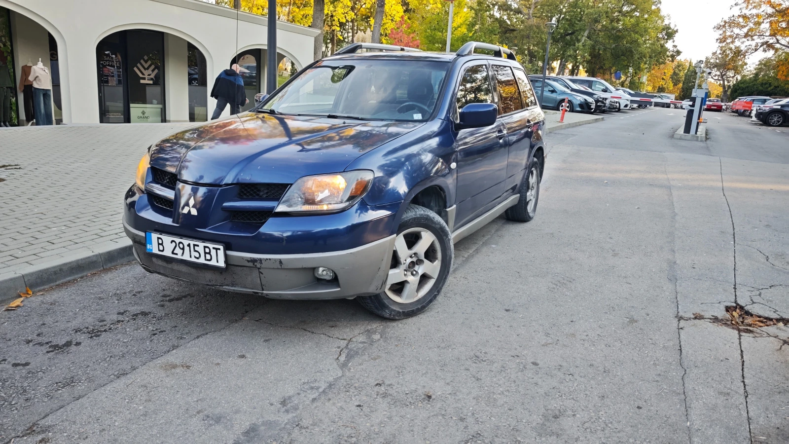 Mitsubishi Outlander 2.4, снимка 2 - Автомобили и джипове - 56638805