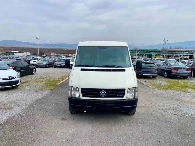 VW Lt LT35-2,5TDI, снимка 1 - Бусове и автобуси - 46356351