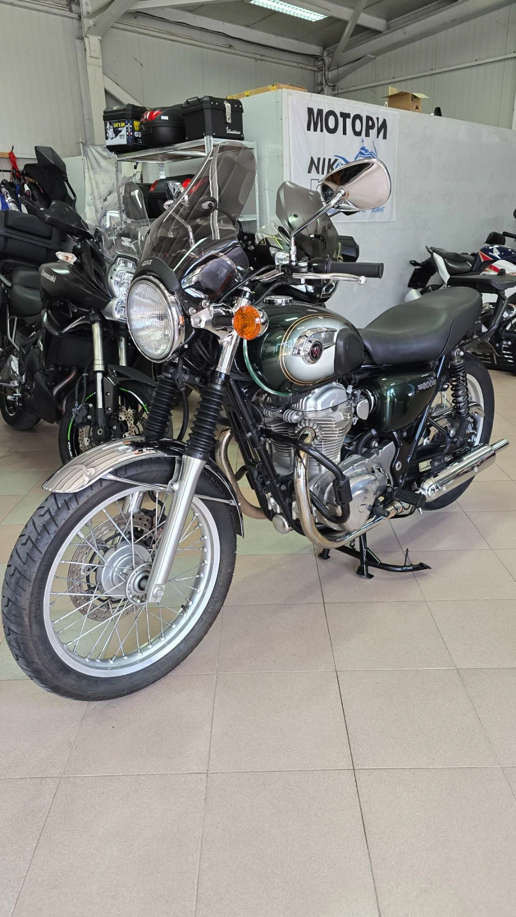 Kawasaki W 800 i Като нов ! Лизинг !