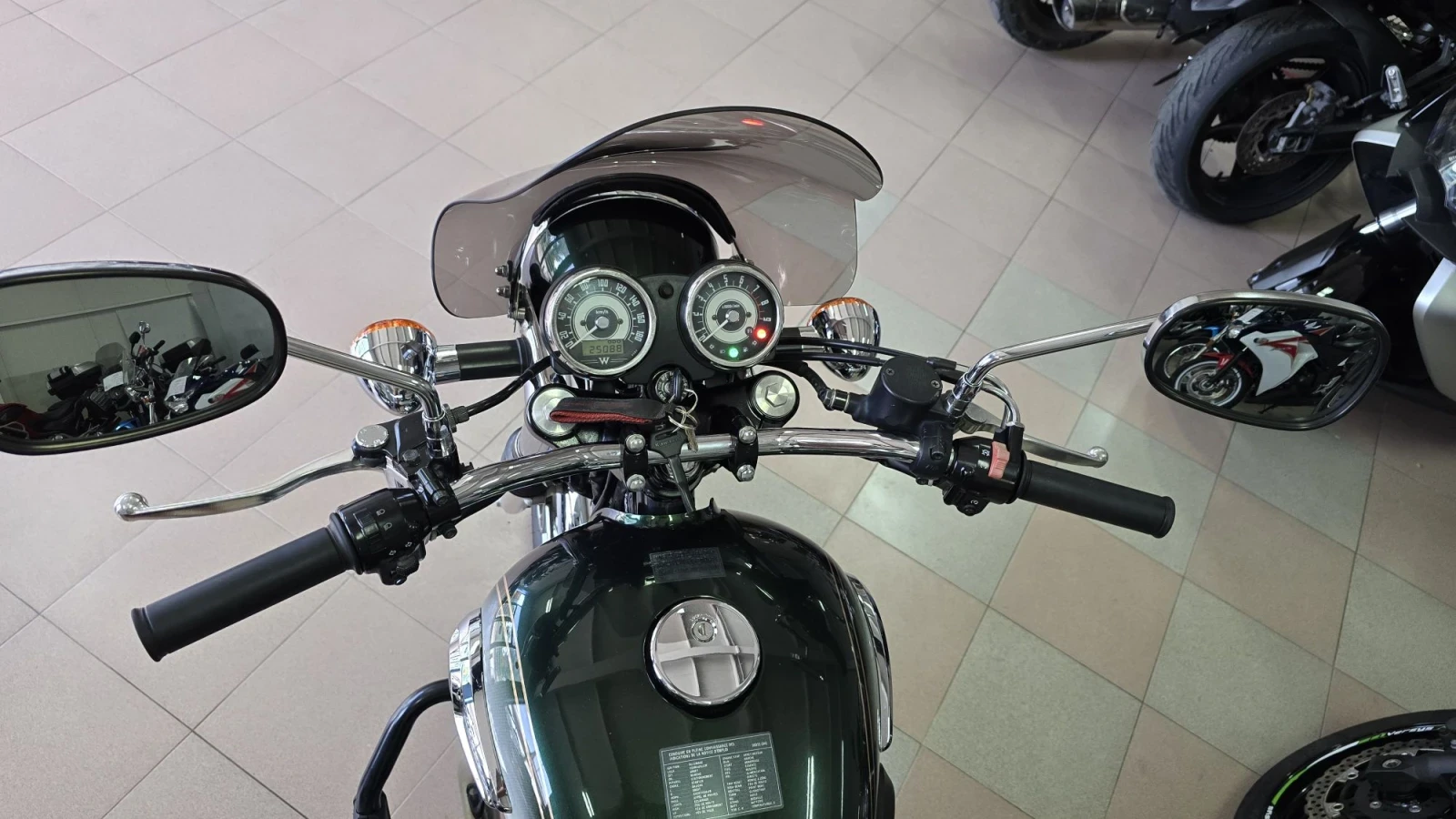 Kawasaki W 800 i Като нов ! Лизинг !, снимка 9 - Мотоциклети и мототехника - 55924850
