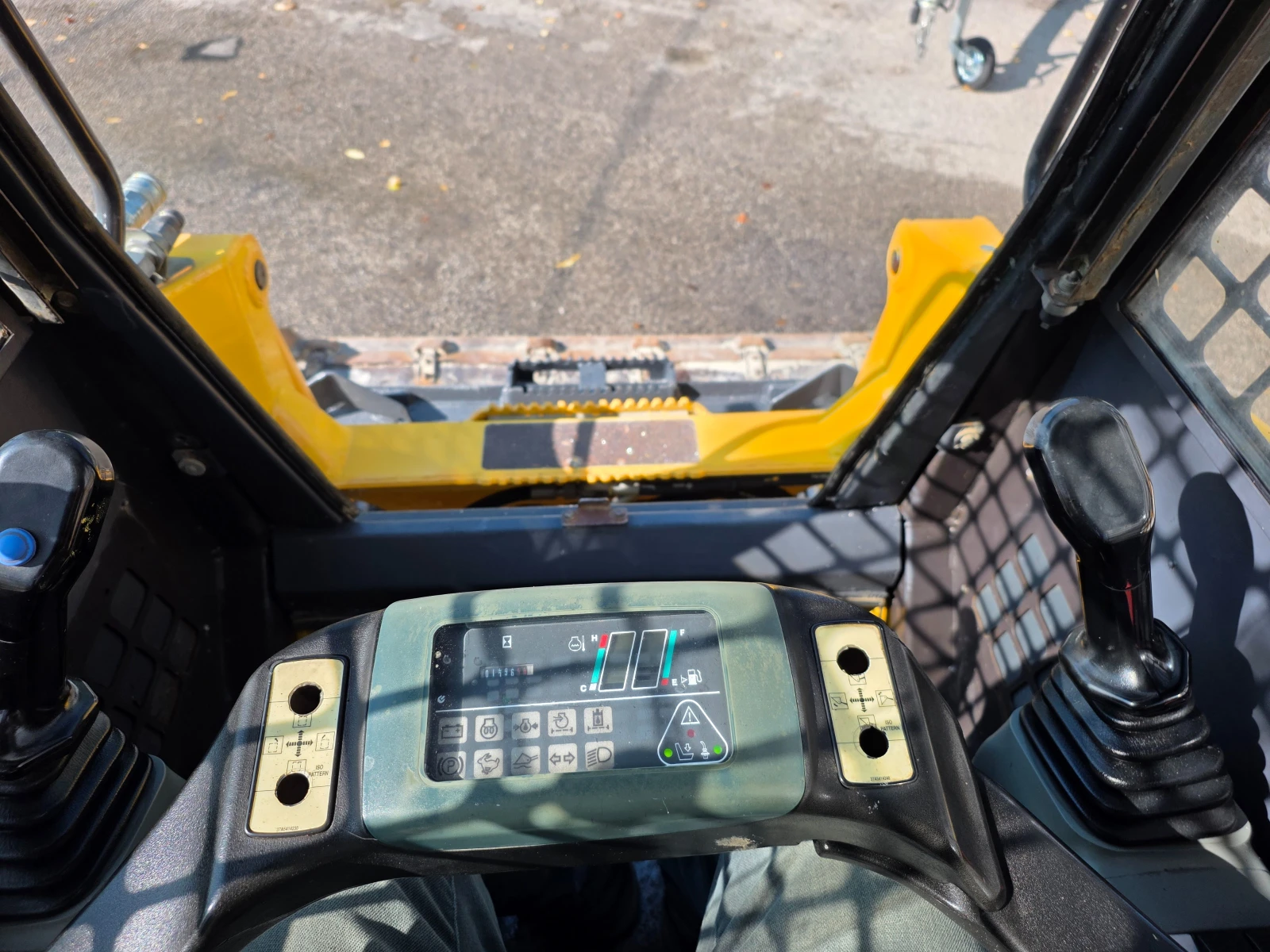    Komatsu SK714-1500- | Mobile.bg   17