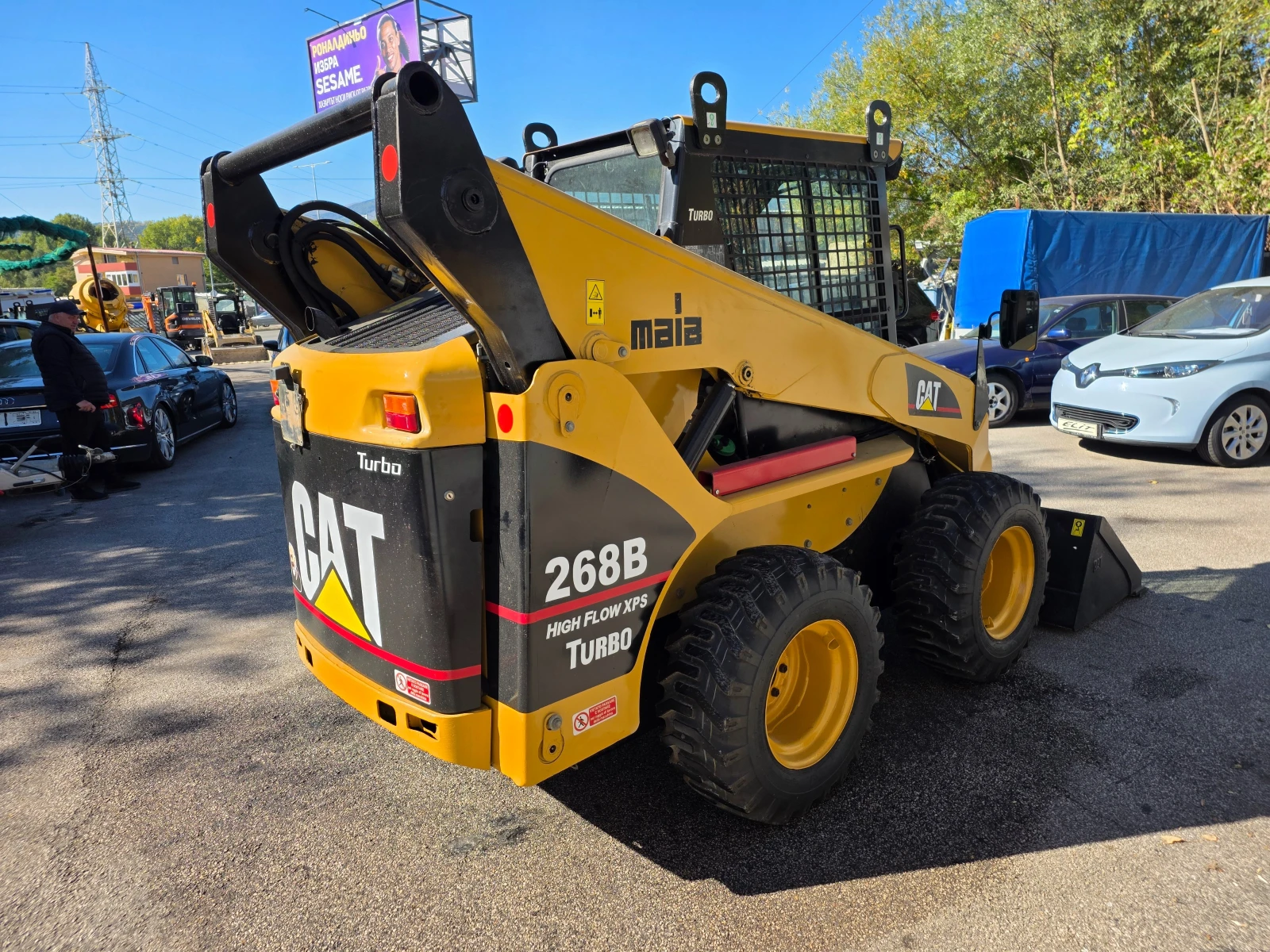 Мини челни товарачи Cat 268B-клима+ парно+ hf, снимка 6 - Индустриална техника - 56335866