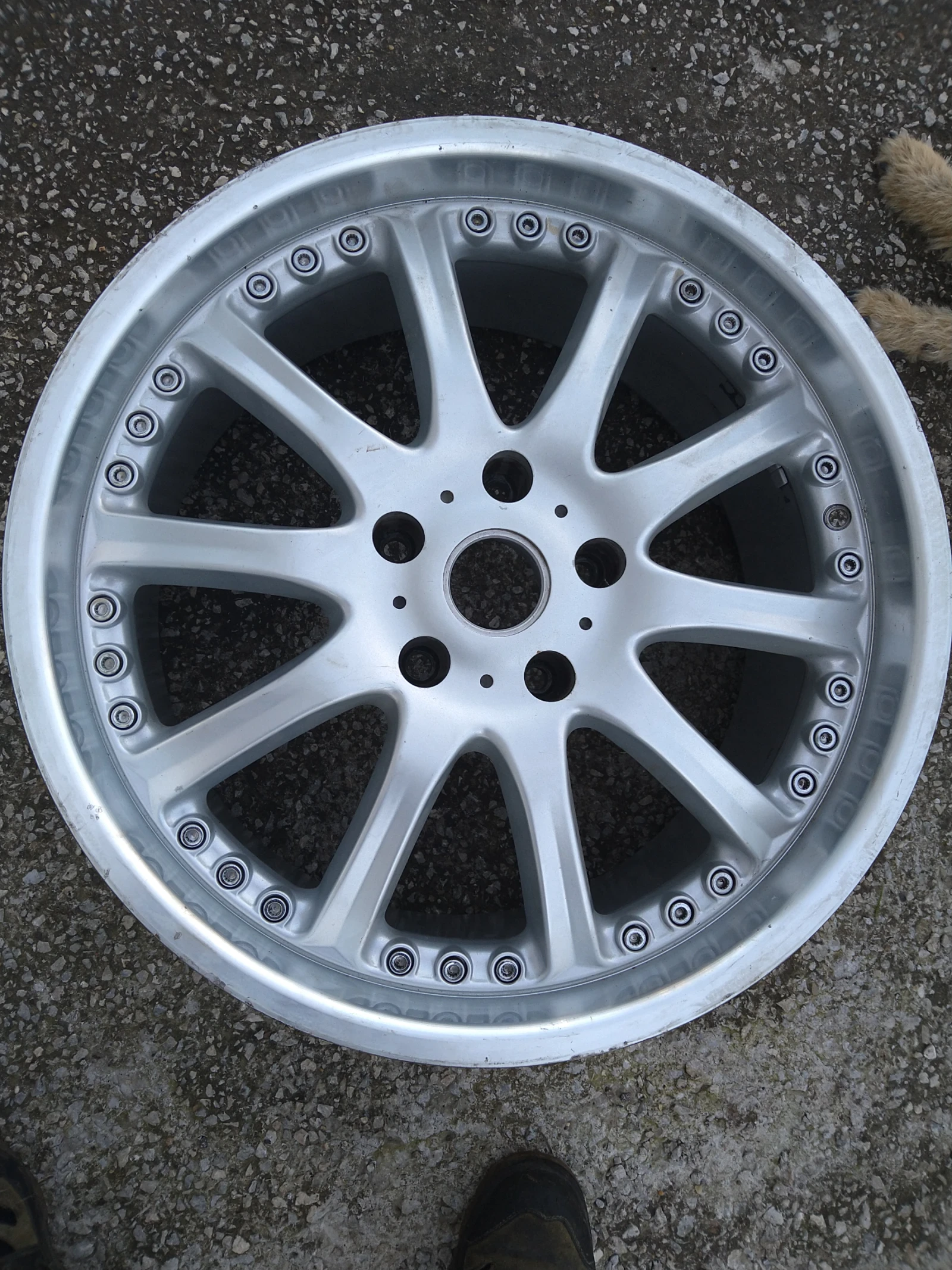 ������ 5�130 r20 | Mobile.bg � ����������� 1