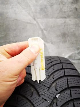 Гуми Зимни 205/60R16, снимка 5