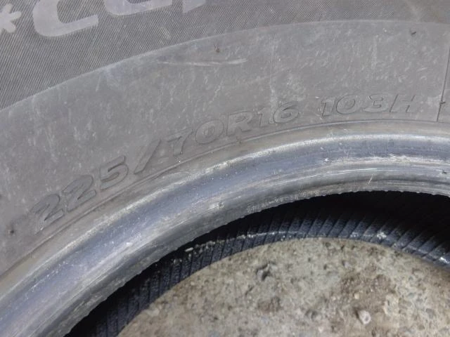 Гуми Зимни 225/70R16, снимка 7 - Гуми и джанти - 21429553