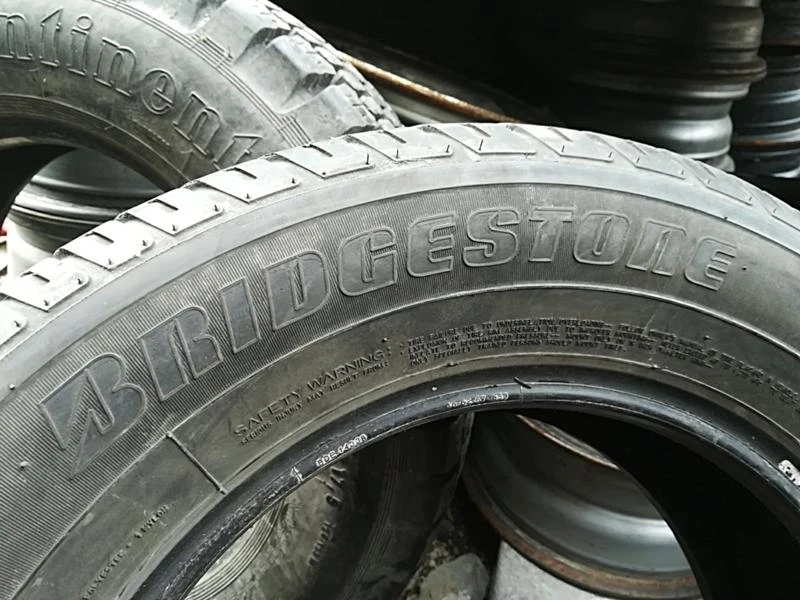 Гуми Летни 235/60R16, снимка 4 - Гуми и джанти - 24574738