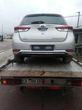 Toyota Auris 1.8ХИБРИД, снимка 1