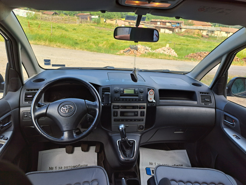 Toyota Corolla verso 2.0D4D 90к.с., снимка 10 - Автомобили и джипове - 46350138