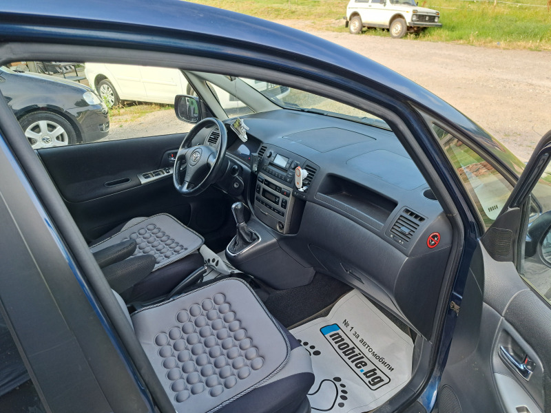 Toyota Corolla verso 2.0D4D 90к.с., снимка 17 - Автомобили и джипове - 46350138