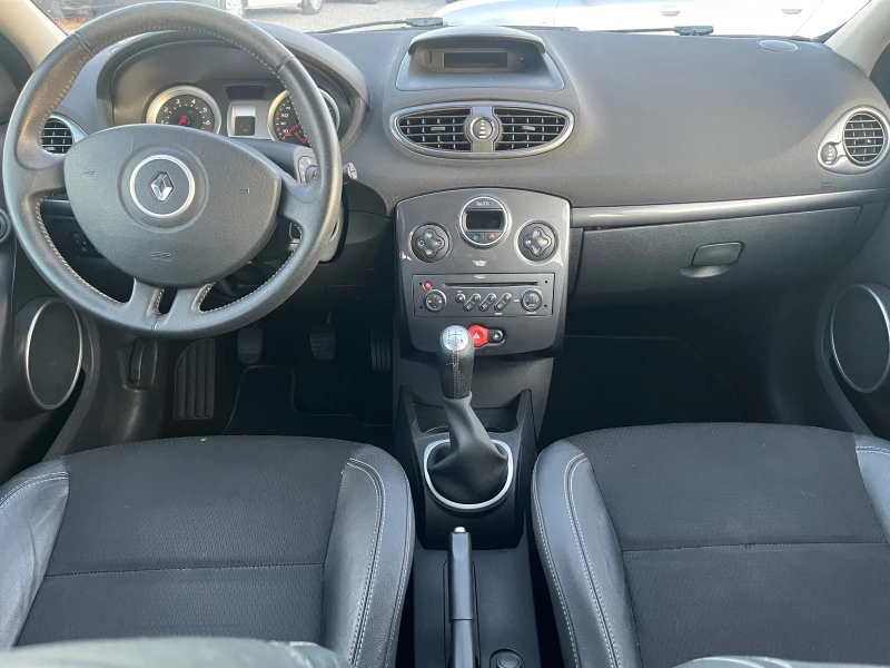 Renault Clio 1.2 i 16V, снимка 10 - Автомобили и джипове - 48067286