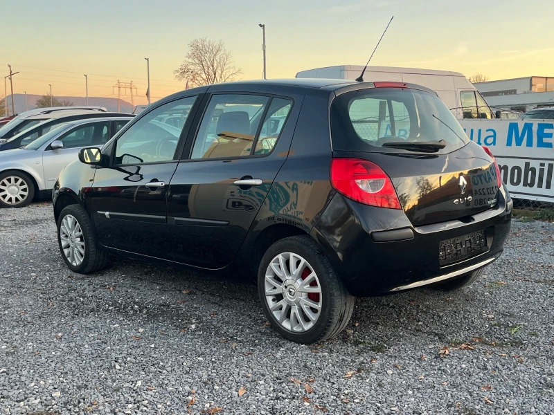 Renault Clio 1.2 i 16V, снимка 6 - Автомобили и джипове - 48067286