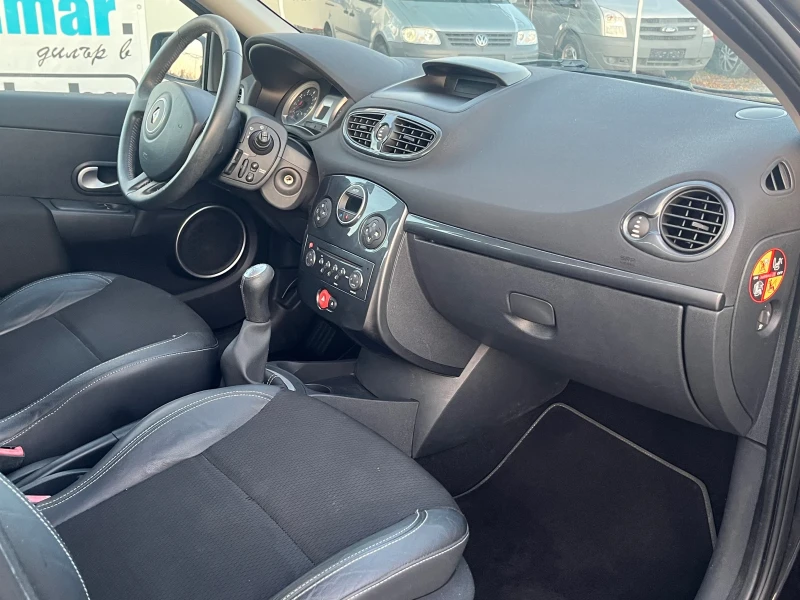 Renault Clio 1.2 i 16V, снимка 9 - Автомобили и джипове - 48067286