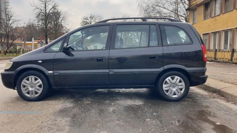 Opel Zafira 1.8i 125 кс газ бензин, снимка 5 - Автомобили и джипове - 48484156