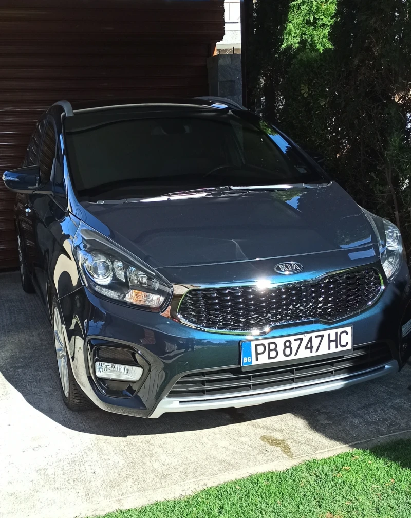 Kia Carens 1, 7 CRDI , снимка 9 - Автомобили и джипове - 48537036