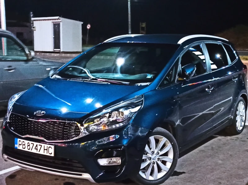 Kia Carens 1, 7 CRDI , снимка 3 - Автомобили и джипове - 48537036