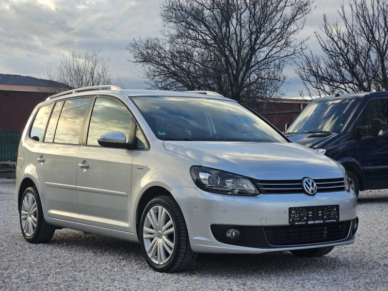 VW Touran 2.0 TDI/LIVE/NAVI/B-XENON/ПЕЧКА, снимка 7 - Автомобили и джипове - 48553058