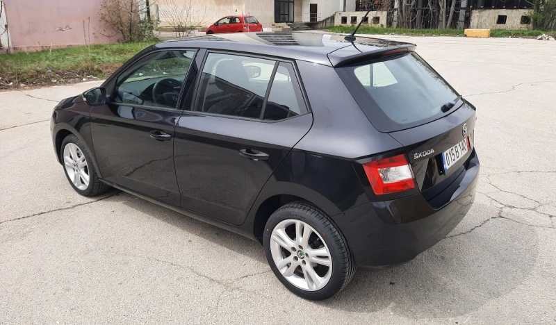 Skoda Fabia 1.2i DSG 80000km., снимка 7 - Автомобили и джипове - 49862744