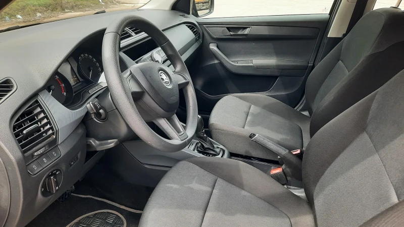 Skoda Fabia 1.2i DSG 80000km., снимка 10 - Автомобили и джипове - 49862744