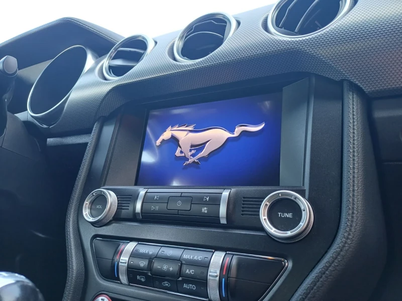 Ford Mustang 2.3 EcoBoost, снимка 10 - Автомобили и джипове - 52112106