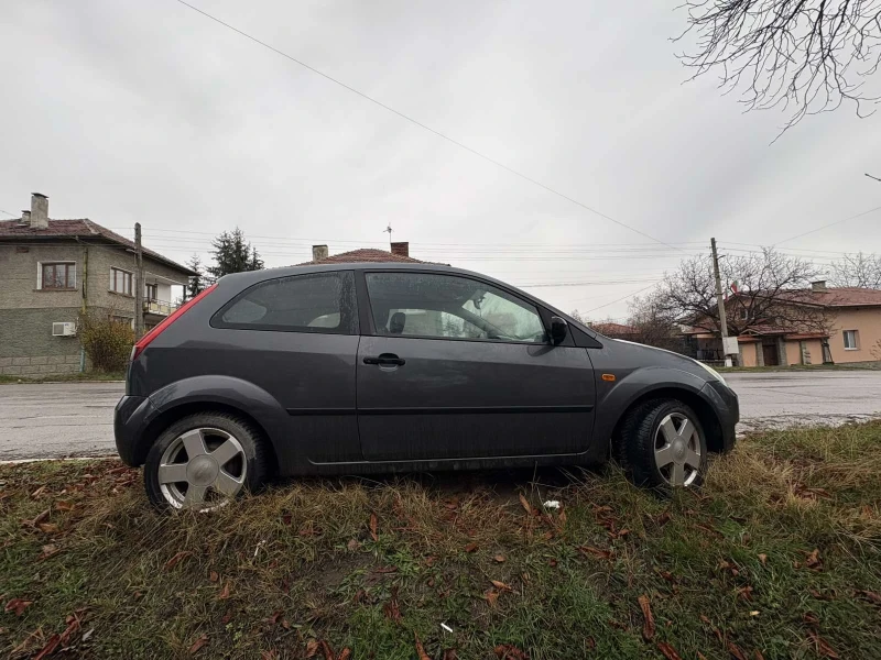Ford Fiesta, снимка 2 - Автомобили и джипове - 52472036