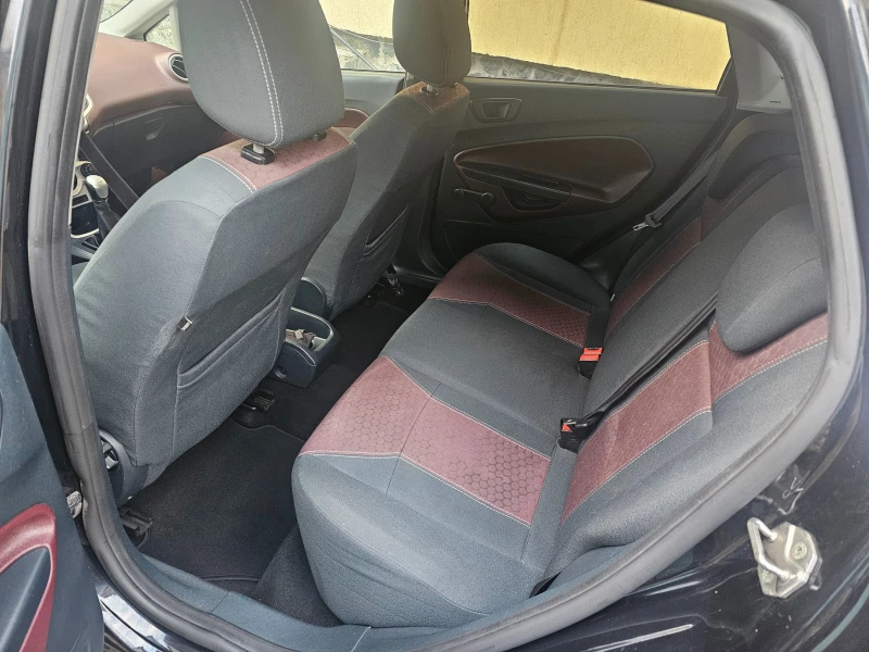 Ford Fiesta  Газ-инж- Гаражна, снимка 13 - Автомобили и джипове - 52877065