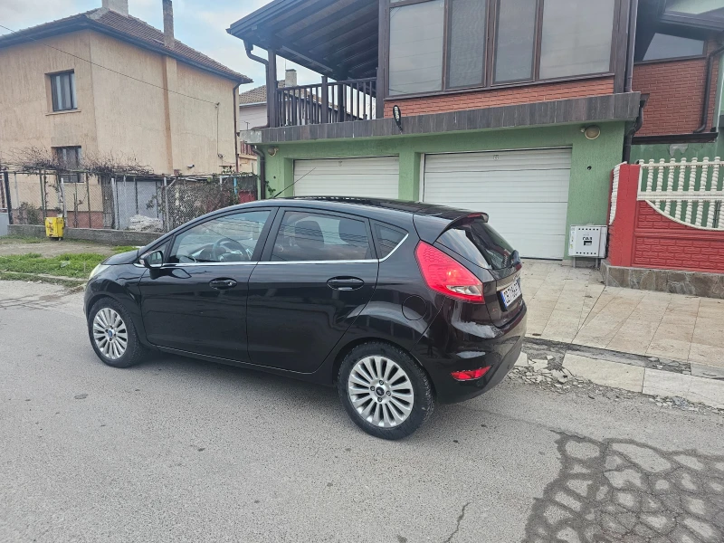 Ford Fiesta  Газ-инж- Гаражна, снимка 4 - Автомобили и джипове - 52877065