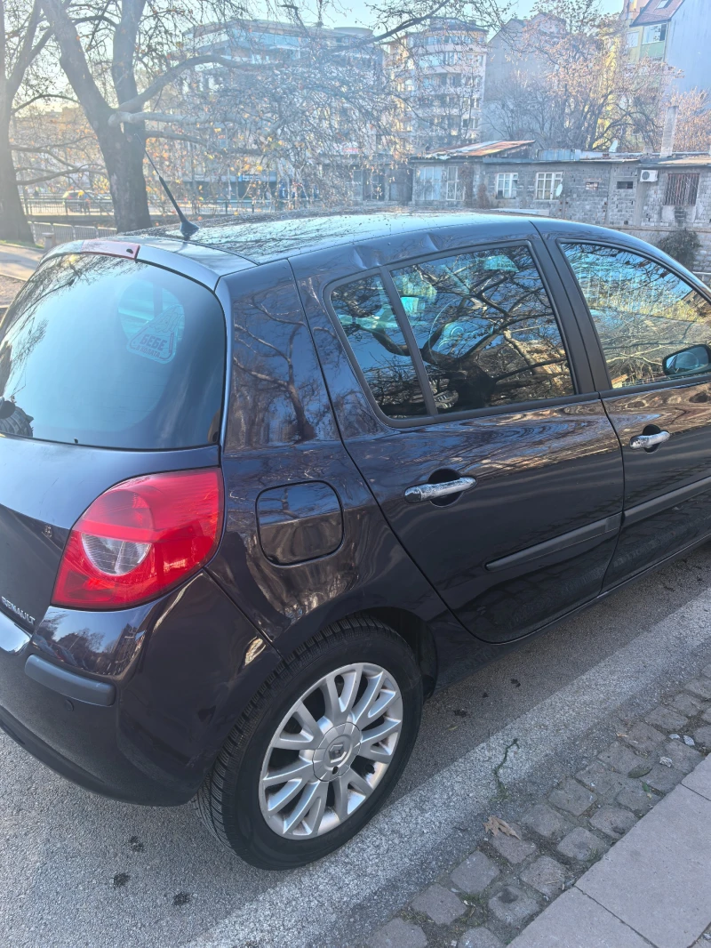 Renault Clio 1.5 dCi , снимка 6 - Автомобили и джипове - 53234102