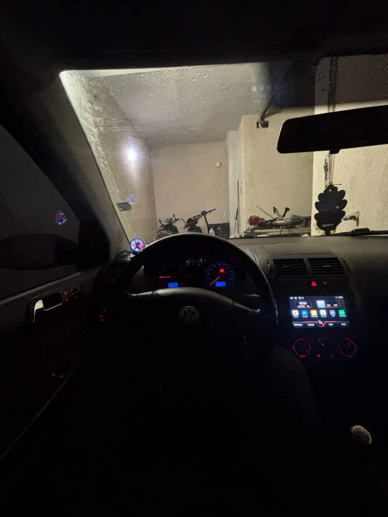 VW Polo 9N3, снимка 9 - Автомобили и джипове - 53409200