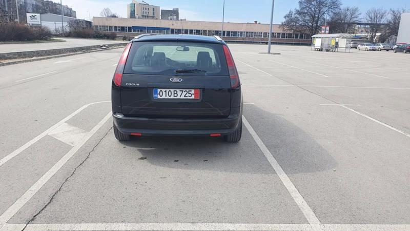 Ford Focus 2.0 I, снимка 4 - Автомобили и джипове - 36098107