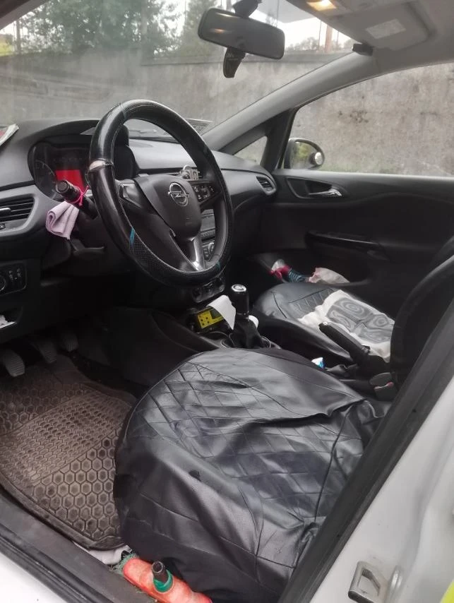 Opel Corsa 1.4 газ/бензин , снимка 9 - Автомобили и джипове - 52702053