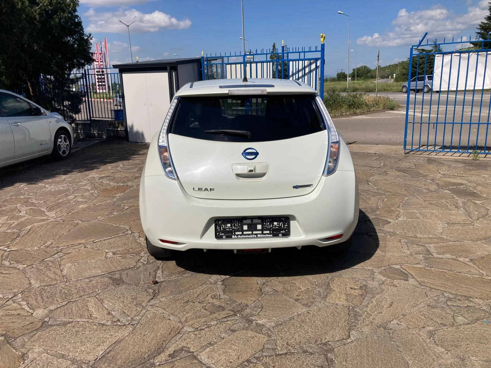 Nissan Leaf  НАВИГАЦИЯ ПОДГРЕВ НА ВОЛАН КАМЕРА - изображение 6