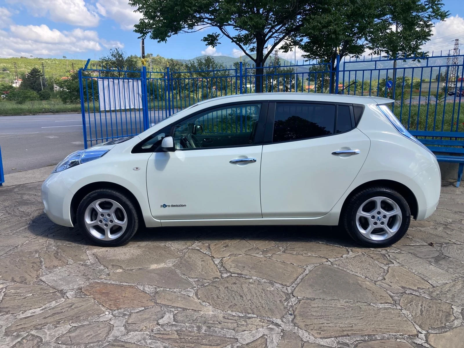 Nissan Leaf  НАВИГАЦИЯ ПОДГРЕВ НА ВОЛАН КАМЕРА - изображение 8