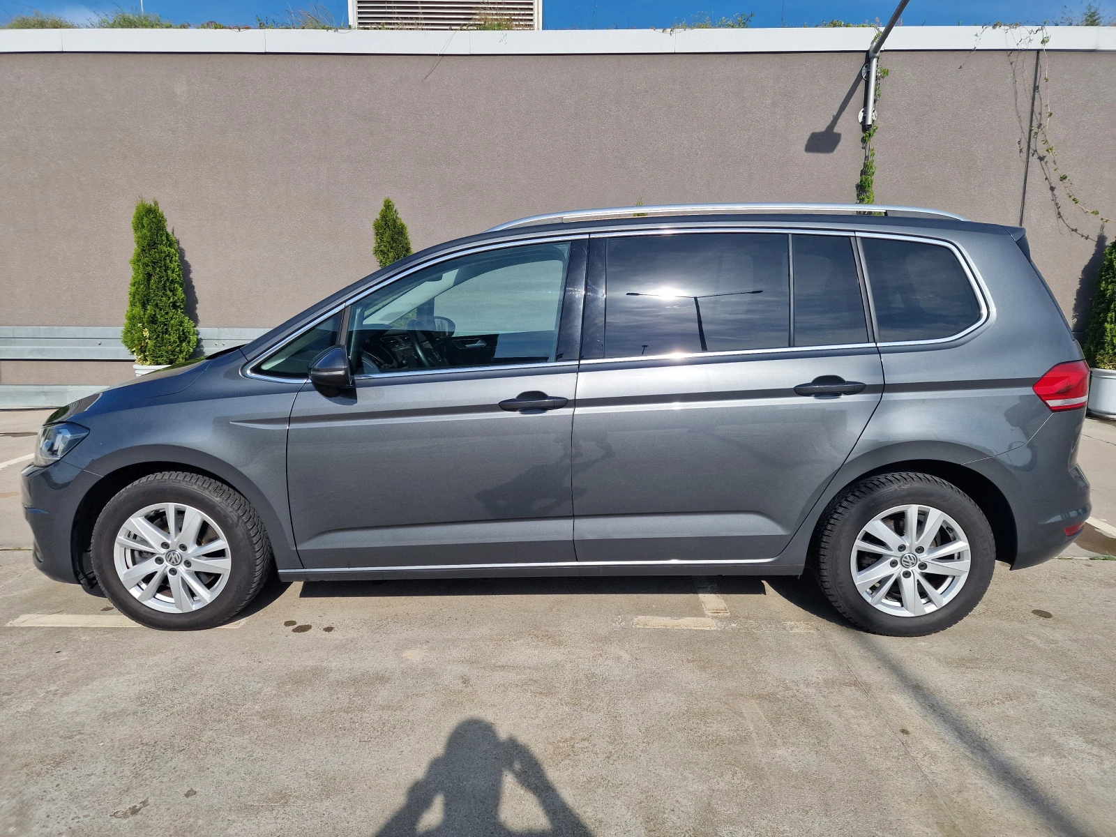 VW Touran 2.0 TDI - изображение 8