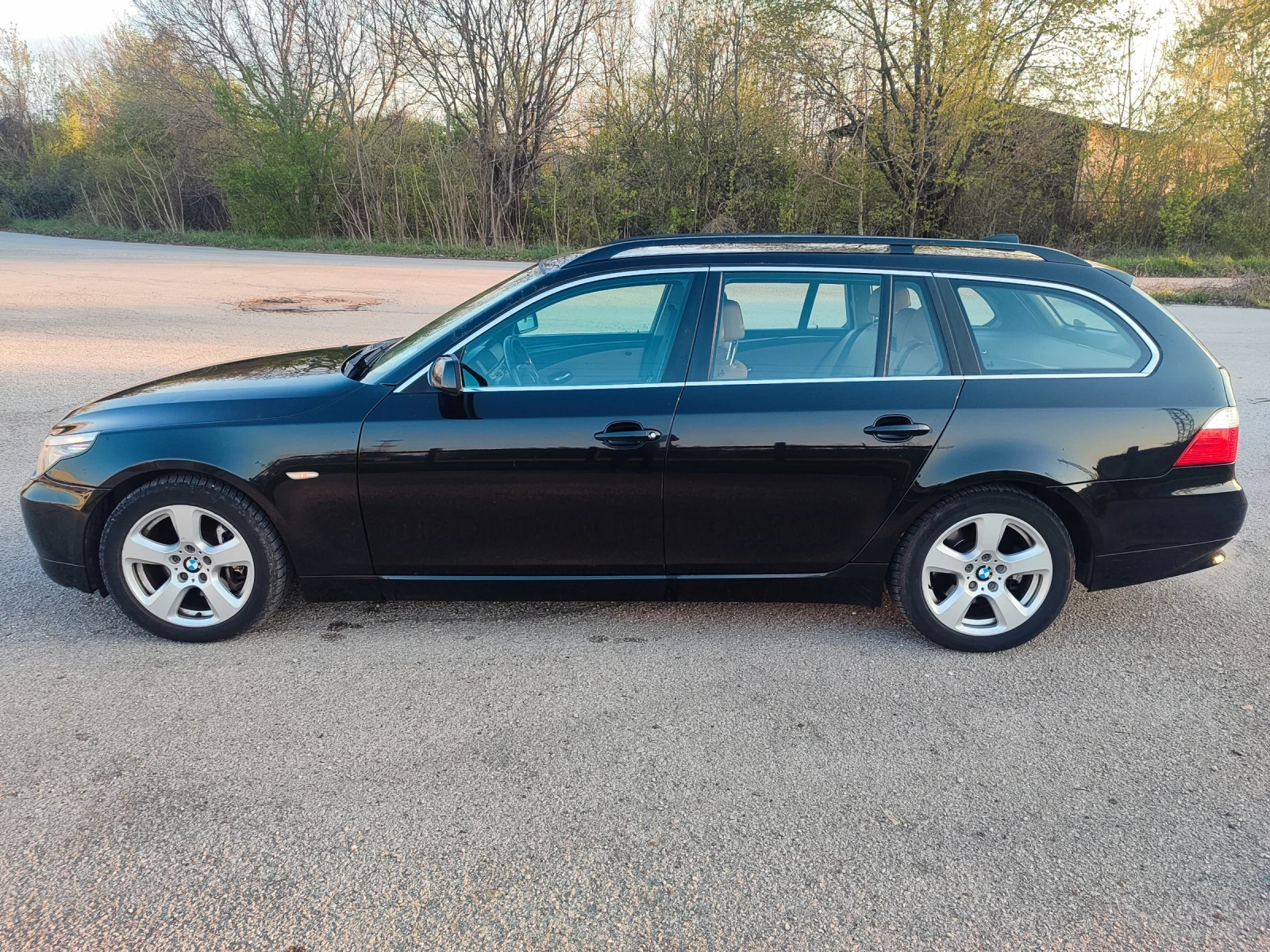 BMW 530 E61 touring xDrive  - изображение 2