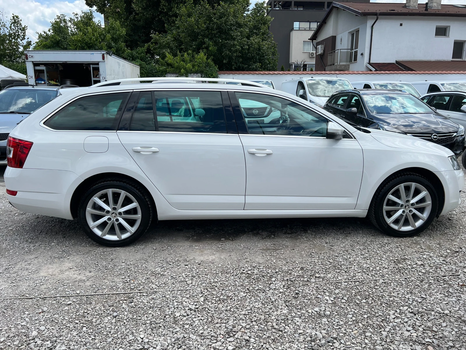 Skoda Octavia 2.0TDI 4x4/НАВИГАЦИЯ/Парктроници/Серв. история/ - изображение 5
